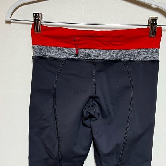 Lululemon Mid Rise Run Inspire Cropped Gray Leggings Women's Size 4 - Picture 5 of 7